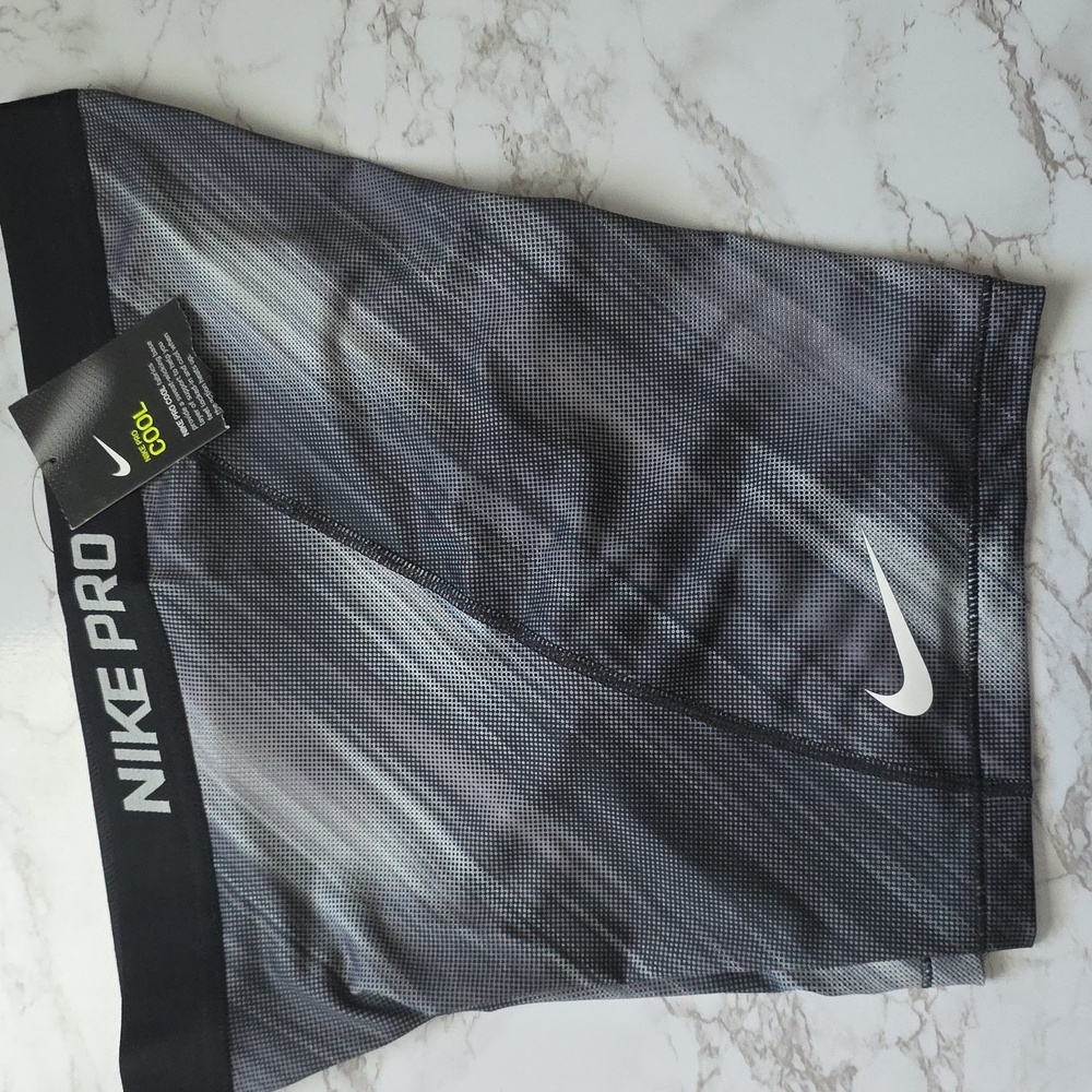 Nike Pro Cool Dri-Fit Compression shorts sz XL (NWT)